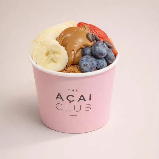 Cookie Crunch Crumb açai bowl with Biscoff, banana, strawberries and dark chocolate